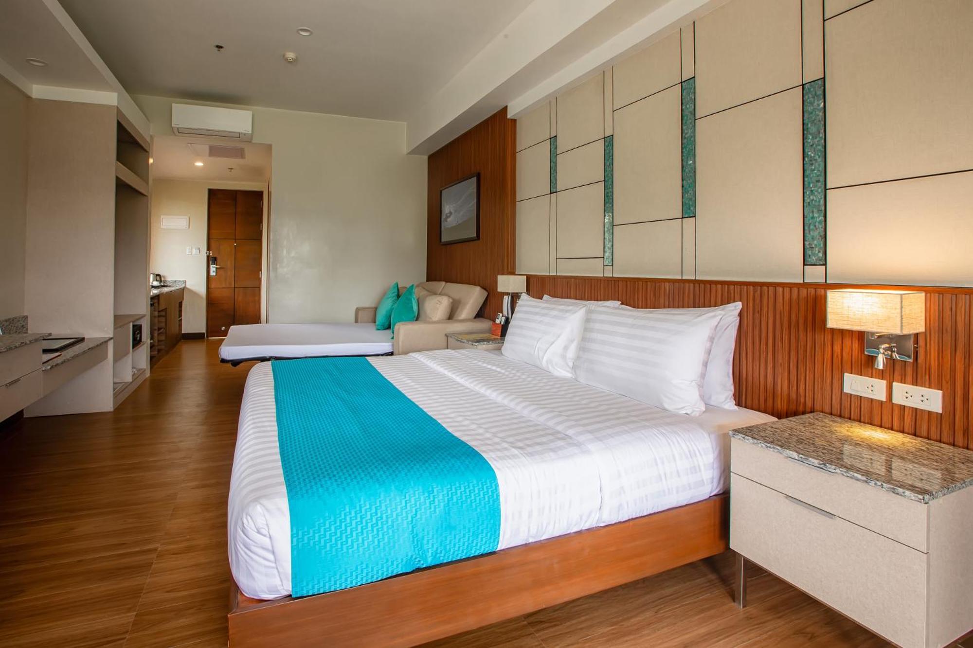 Solina Beach & Nature Resort Carles Экстерьер фото