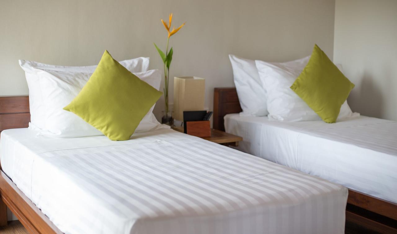 Solina Beach & Nature Resort Carles Экстерьер фото