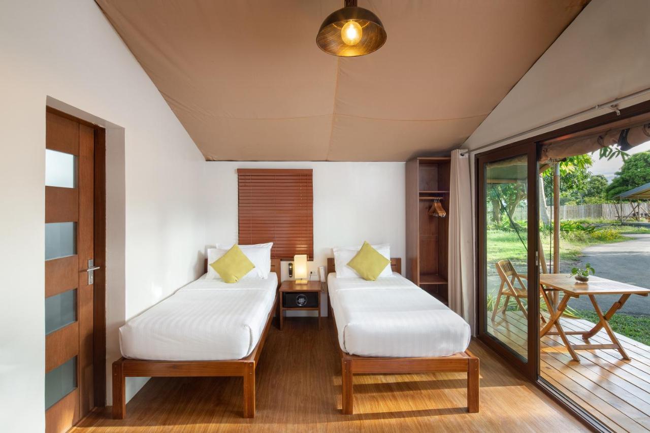Solina Beach & Nature Resort Carles Экстерьер фото