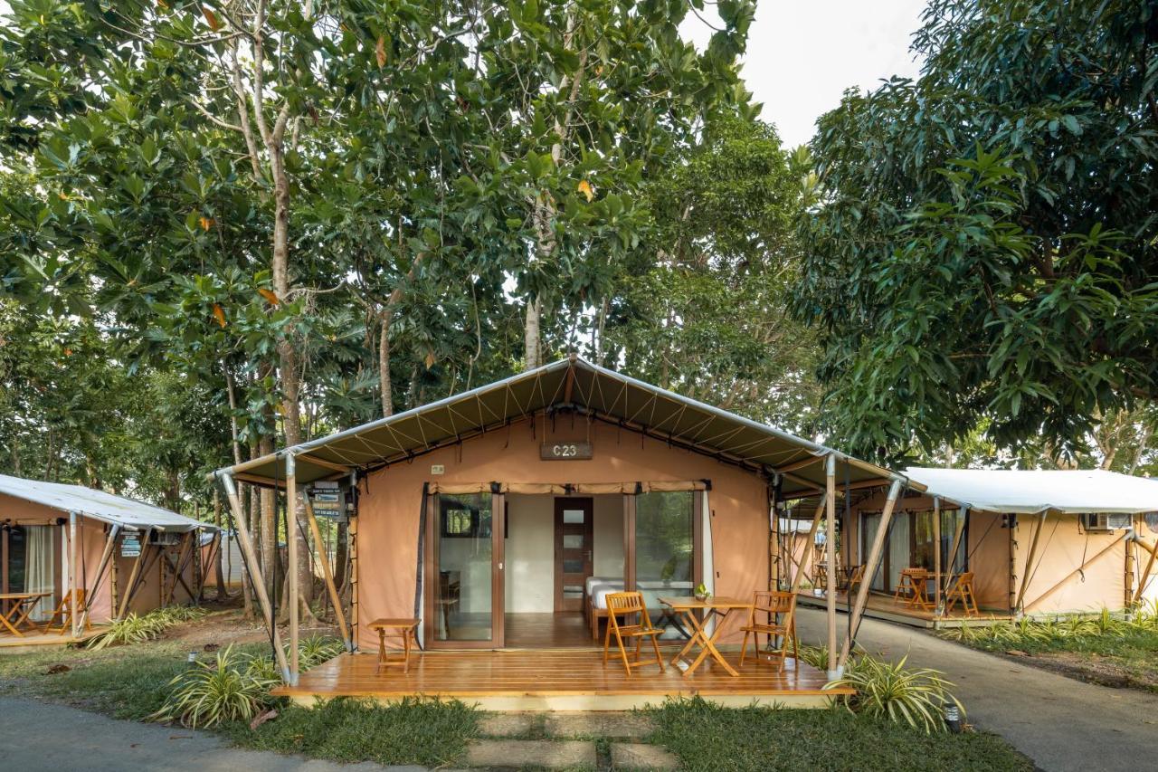 Solina Beach & Nature Resort Carles Экстерьер фото